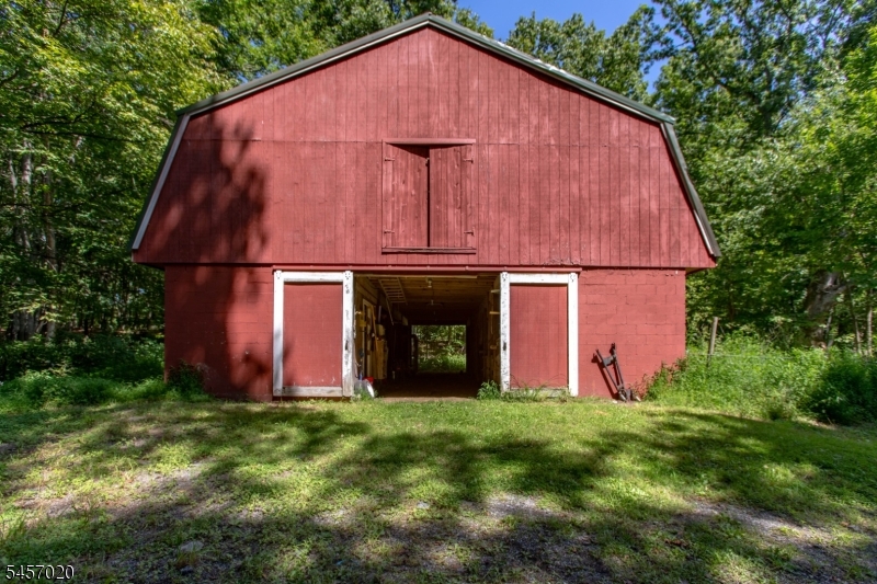 496 County Rd 519 Property Photo 23