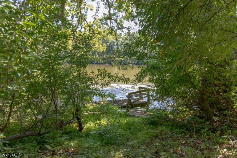 496 County Rd 519 Property Photo 28