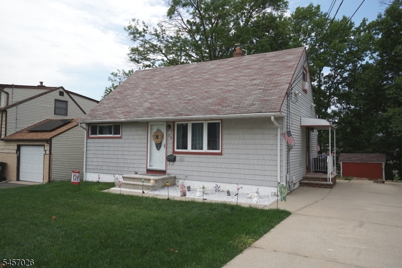 22 Lowell St