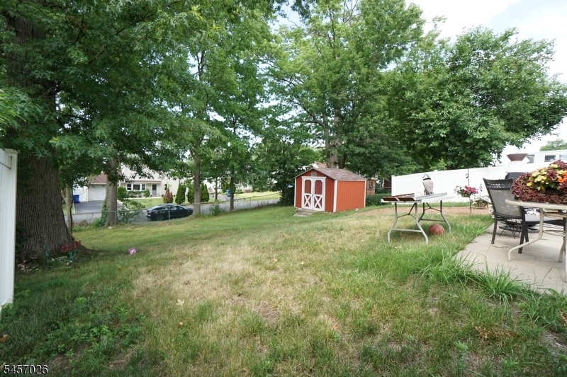 22 Lowell St Property Photo 23