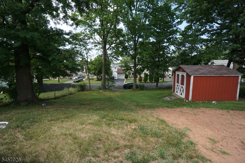 22 Lowell St Property Photo 24