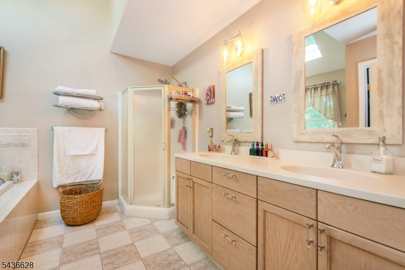 5 Kingston Ct Property Photo 33