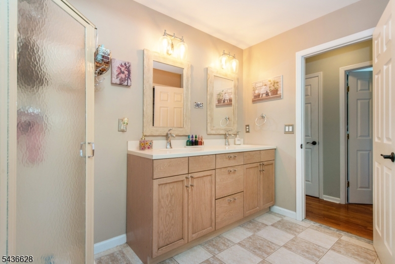 5 Kingston Ct Property Photo 36