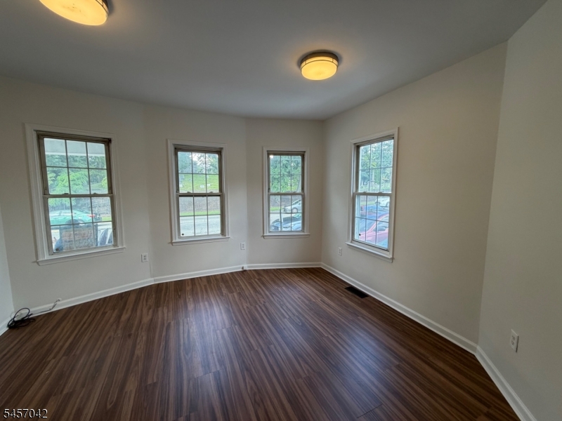 386 Washington St Property Photo 6