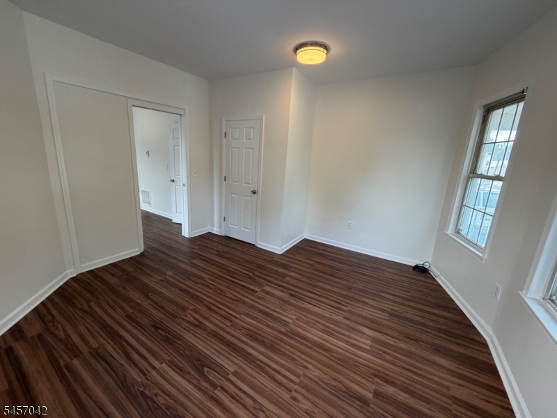 386 Washington St Property Photo 7