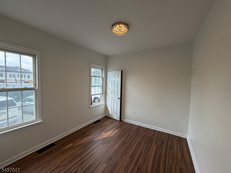 386 Washington St Property Photo 11