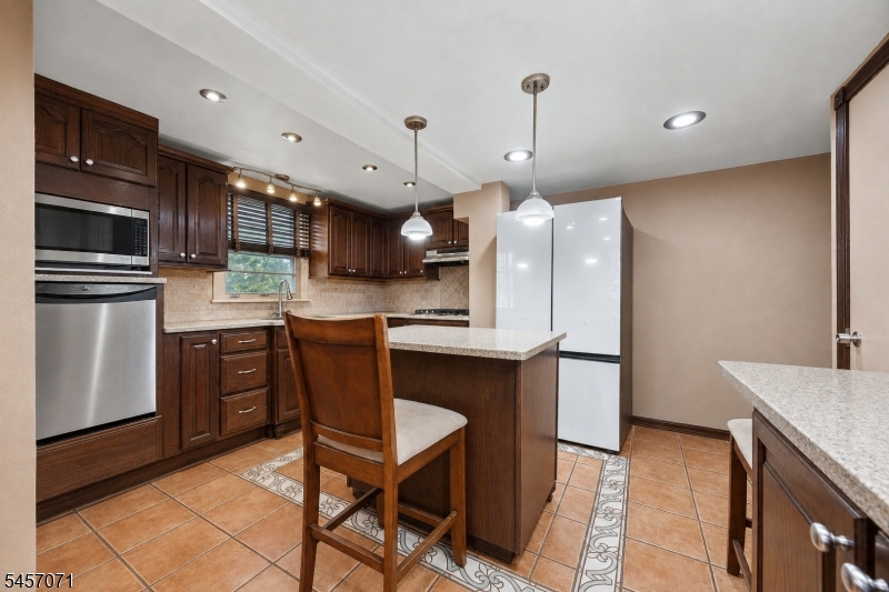 524 Lloyd Rd Property Photo 6