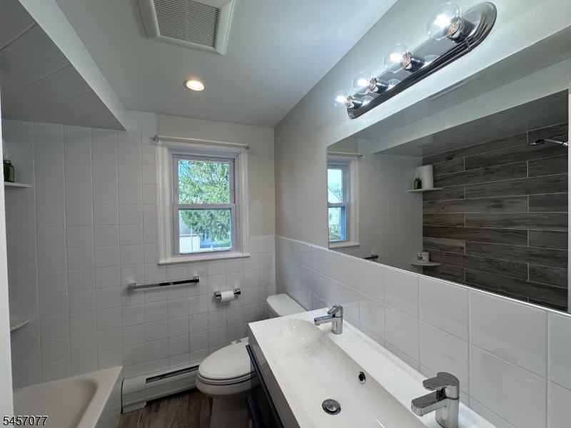 79 Tuttle St 2 Property Photo 12