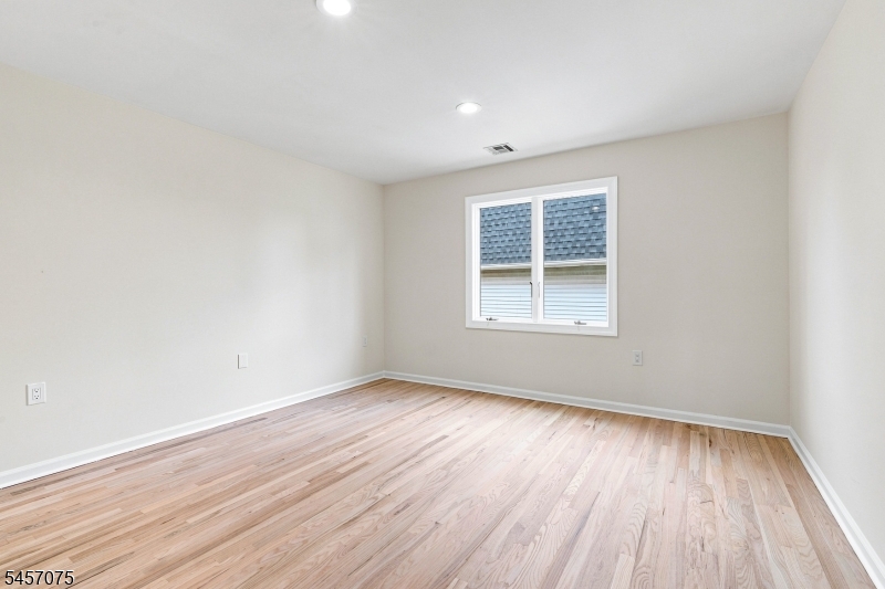 907 Colonia Rd Property Photo 33