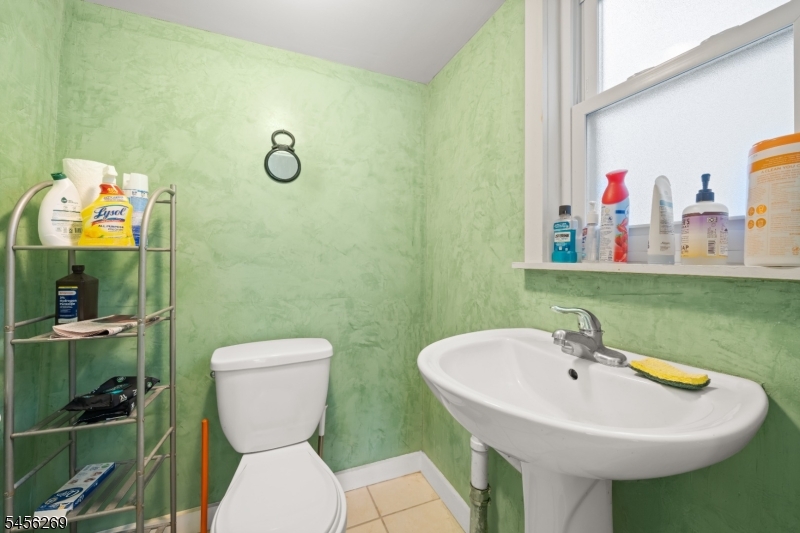 36 W Somerset St Property Photo 4