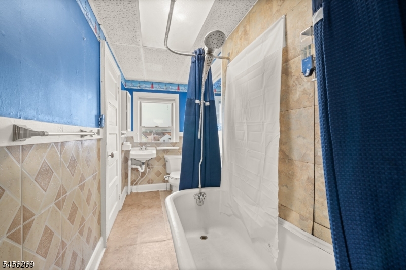 36 W Somerset St Property Photo 10