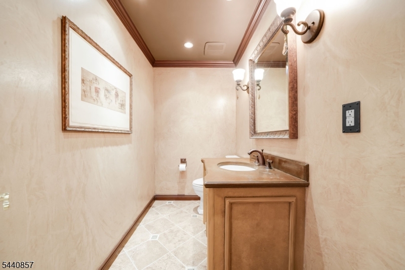23 Brittany Rd Property Photo 14