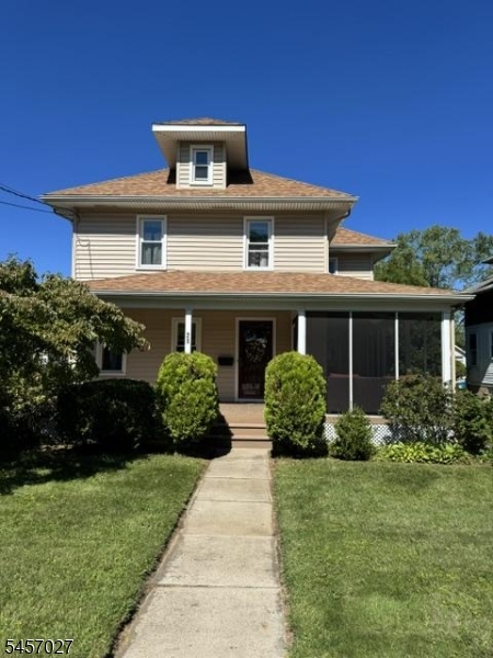 21 Eyland Ave Property Photo 2