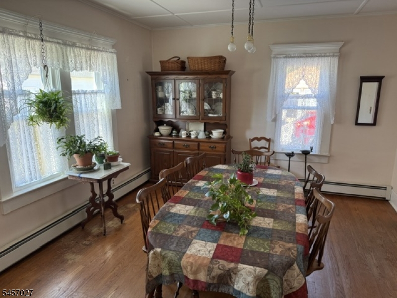 21 Eyland Ave Property Photo 18