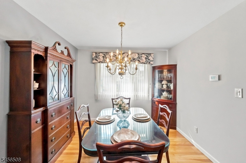33 Waling Dr Property Photo 8