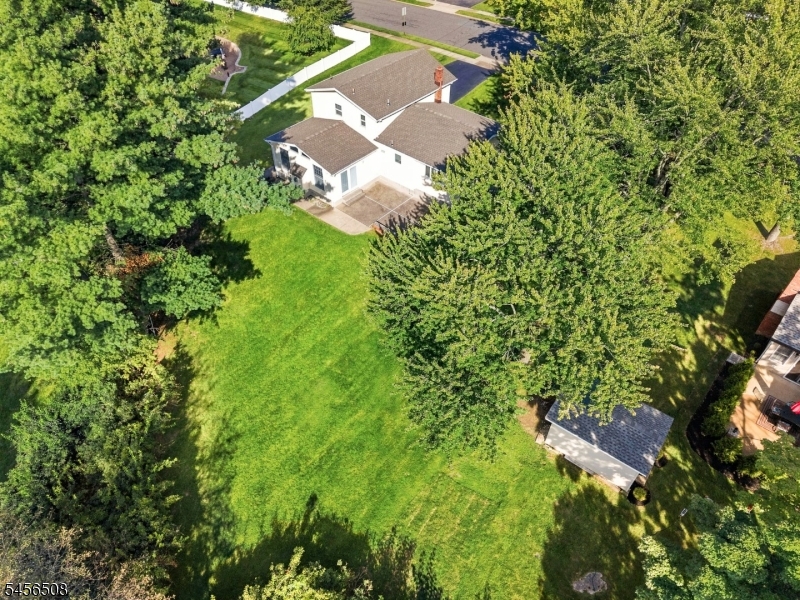 33 Waling Dr Property Photo 44