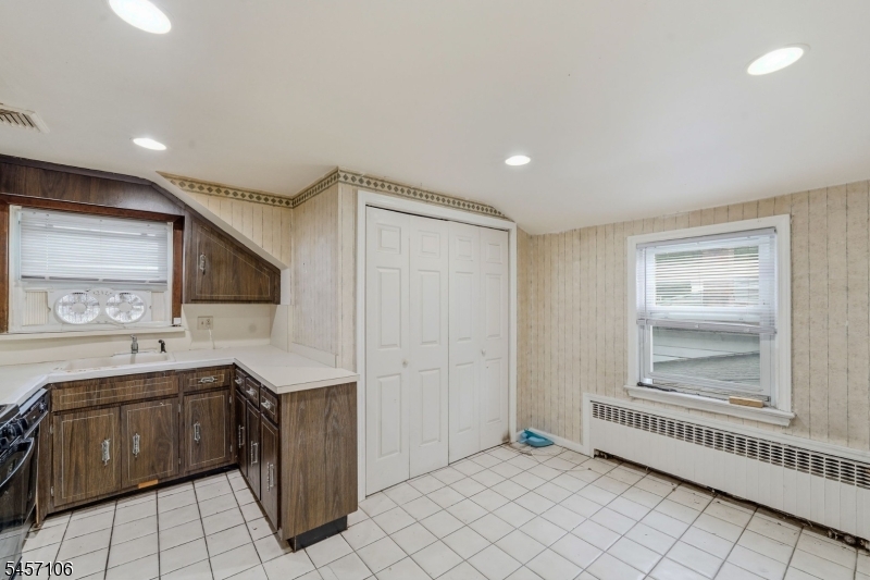 98 Baldwin Pl 2 Property Photo 32