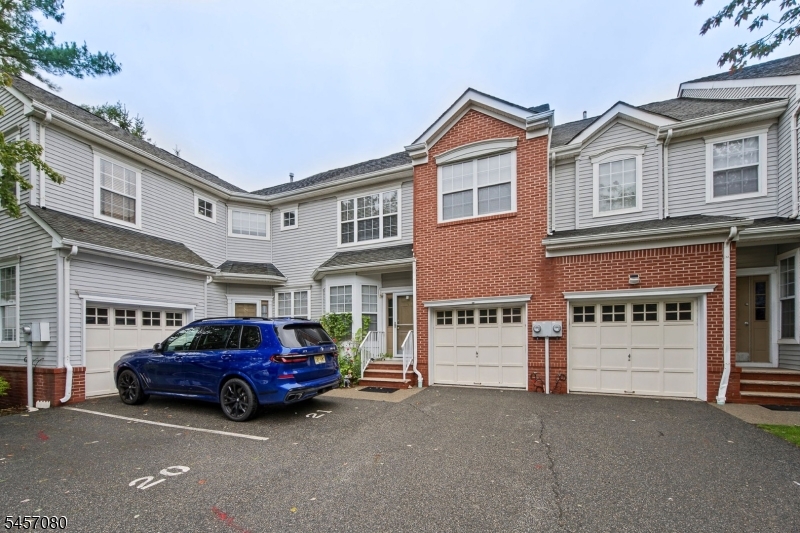 20 Gordon Cir Property Photo 1