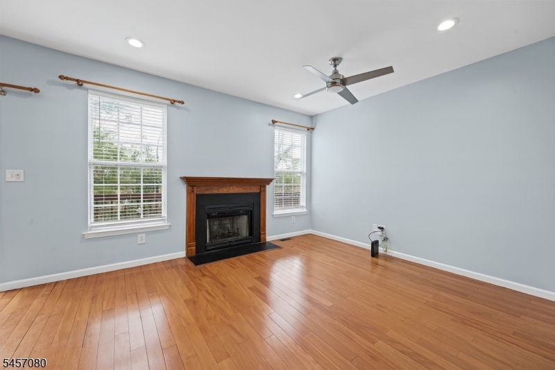 20 Gordon Cir Property Photo 4