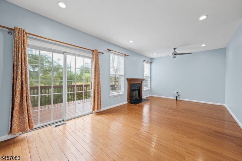 20 Gordon Cir Property Photo 6