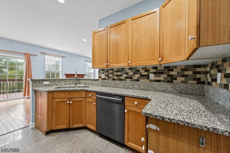 20 Gordon Cir Property Photo 8