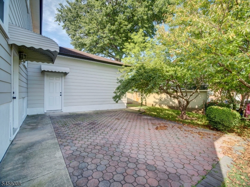 1091 Alfieri Ct Property Photo 44