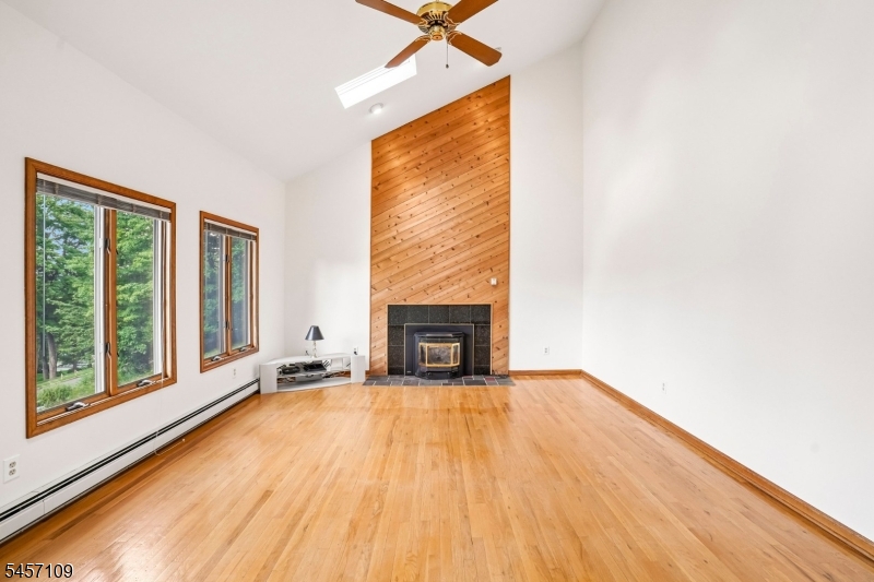 9 Ross Rd Property Photo 3