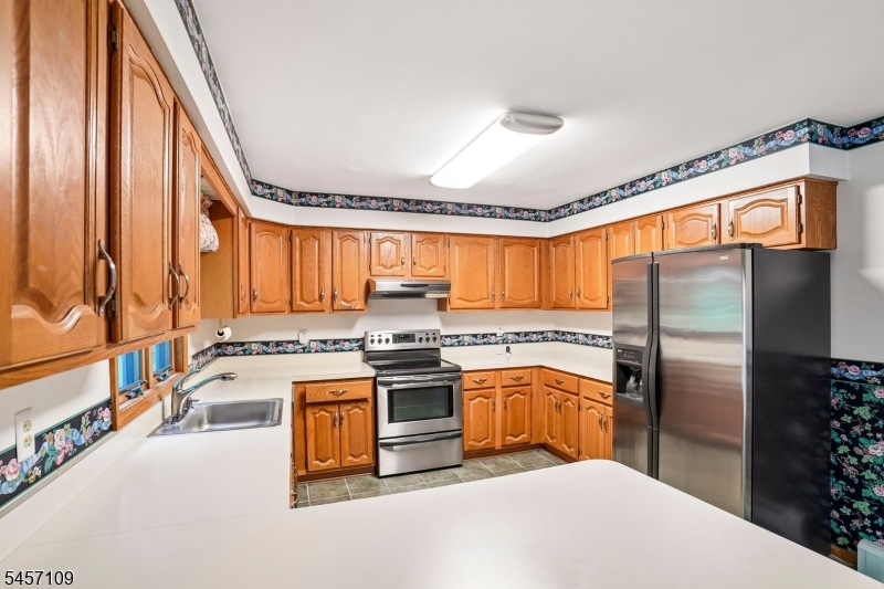 9 Ross Rd Property Photo 9