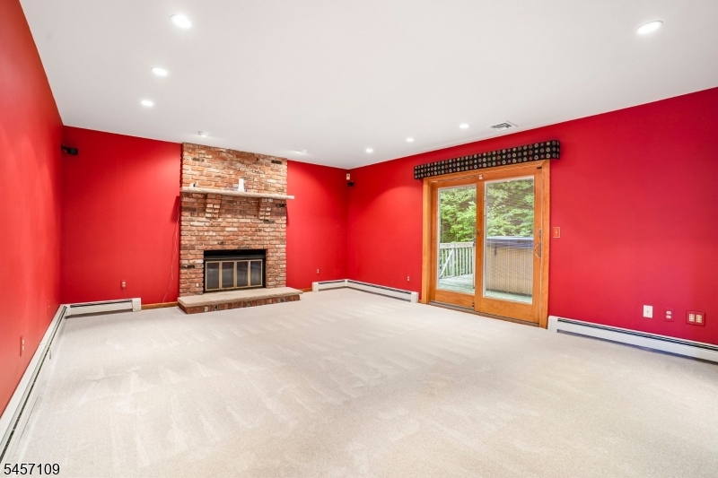 9 Ross Rd Property Photo 12
