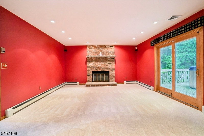 9 Ross Rd Property Photo 13