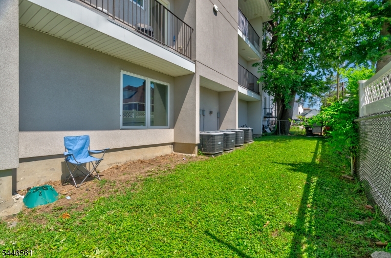 148 Oakwood Ave Property Photo 19