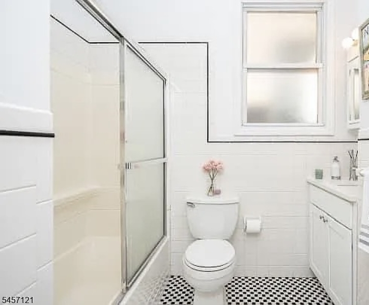 114 Shippen St 1 Property Photo 25