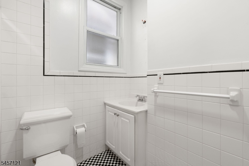 114 Shippen St 1 Property Photo 26
