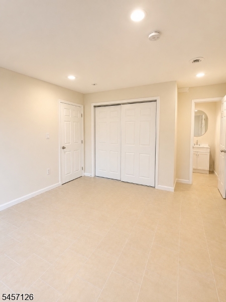 105 Chandler Ave 2 Property Photo 4