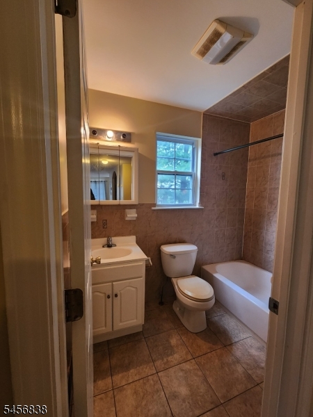 9 Triton Ter 1 Property Photo 11