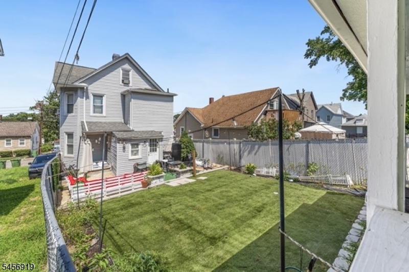26 Dane St Property Photo 6