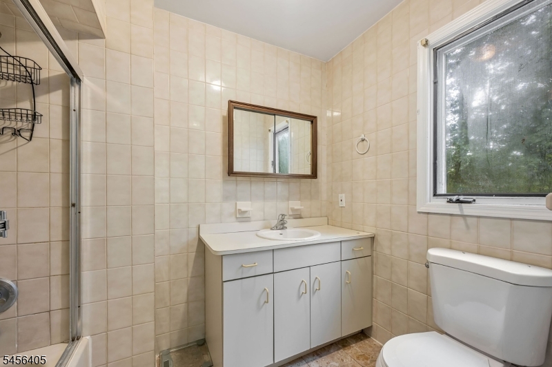 103 Continental Rd Property Photo 17