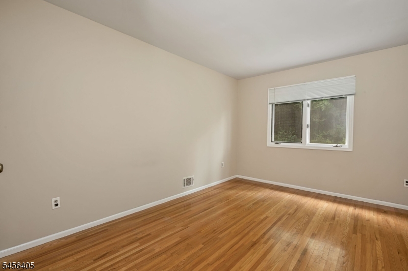 103 Continental Rd Property Photo 19