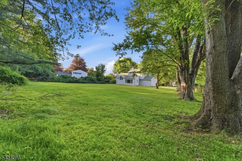 10 Lynnfield Ter Property Photo 38