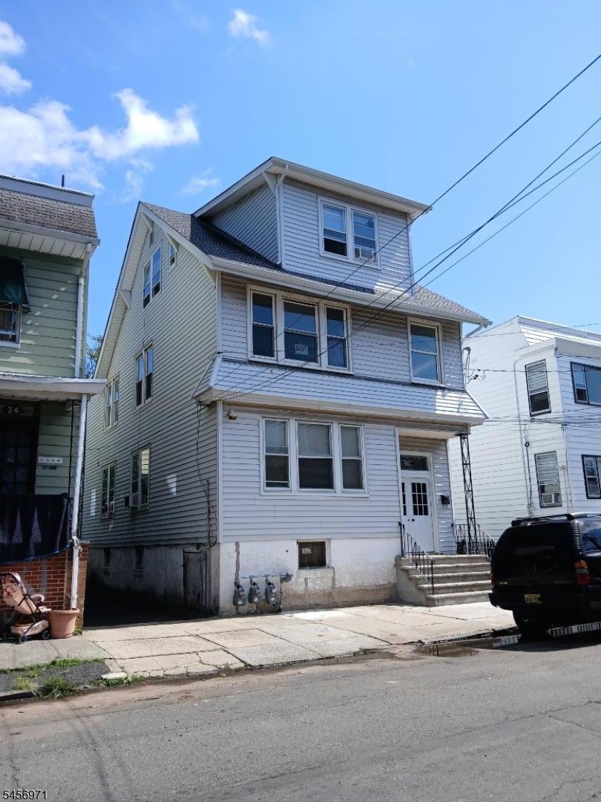 36 Smith St 2 Property Photo 2
