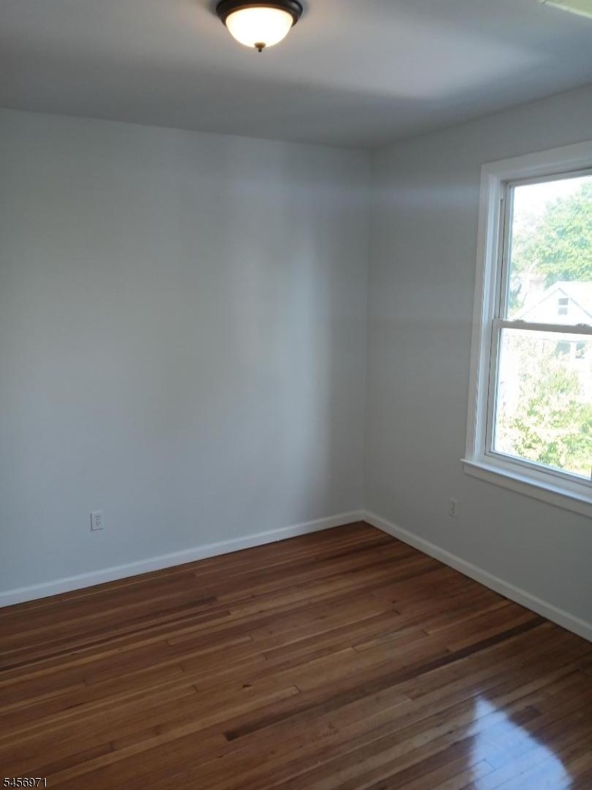 36 Smith St 2 Property Photo 6