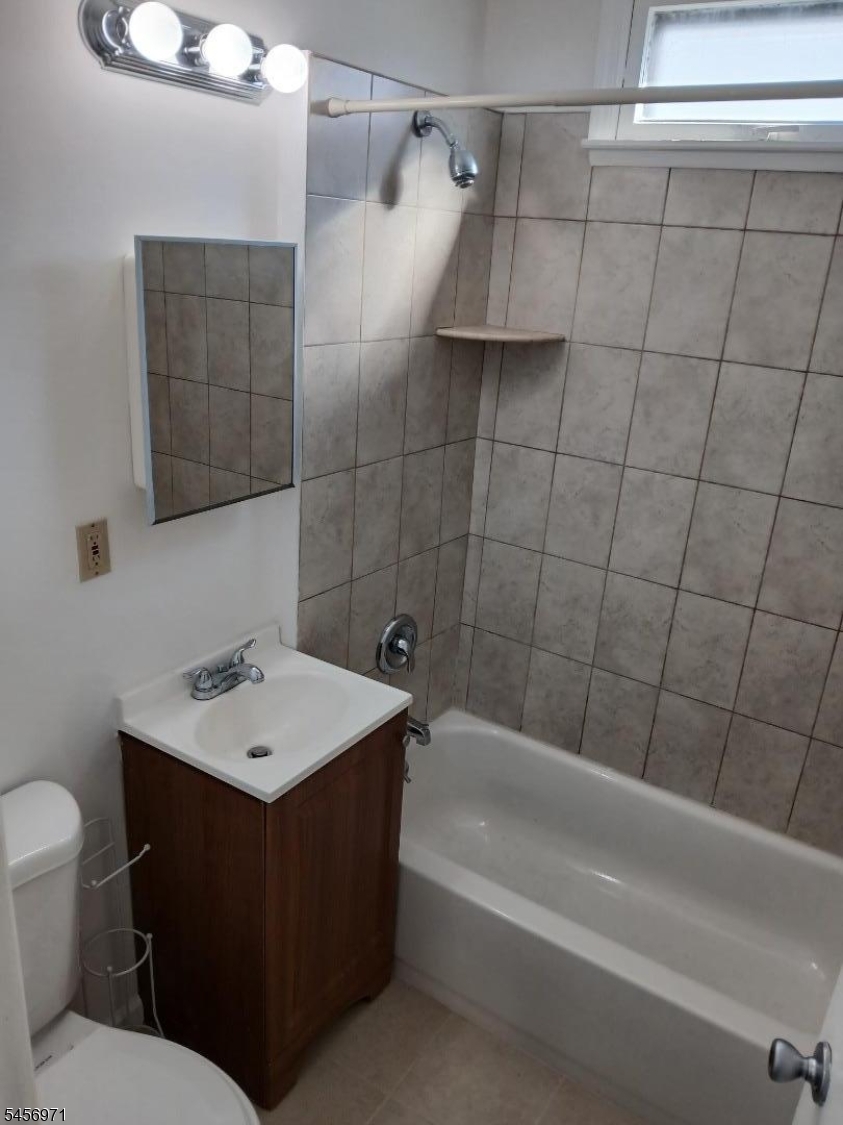 36 Smith St 2 Property Photo 13