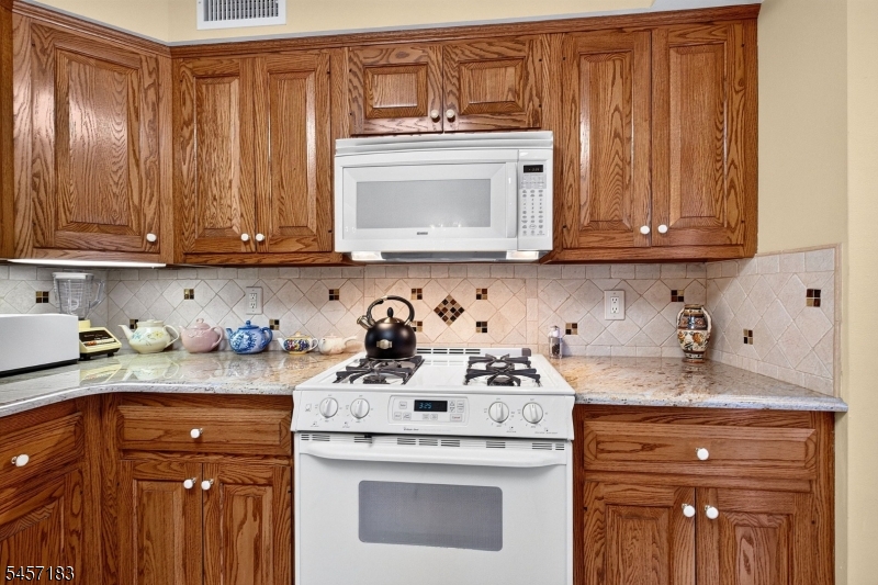 665 Fairfield Way Property Photo 14