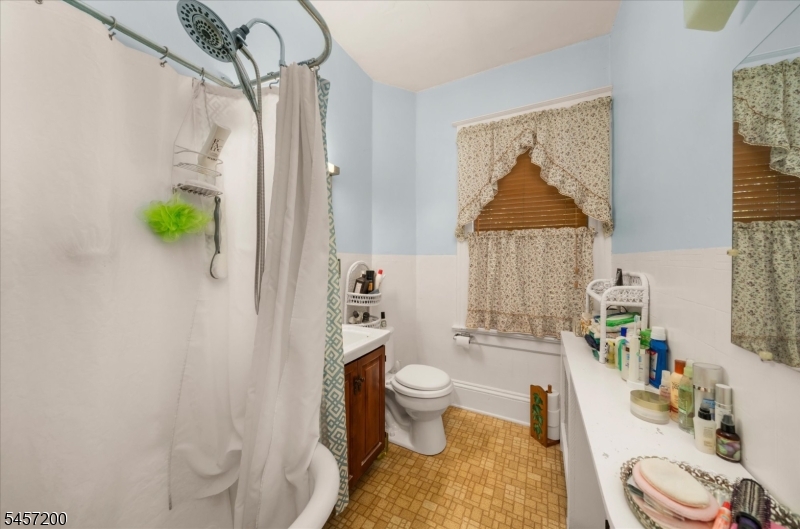 414 Mansfield St Property Photo 17