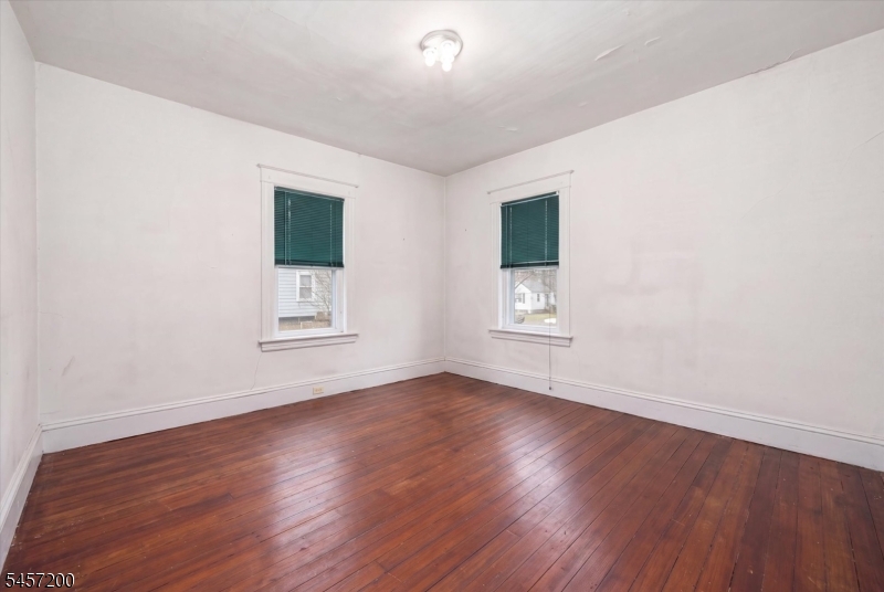 414 Mansfield St Property Photo 23