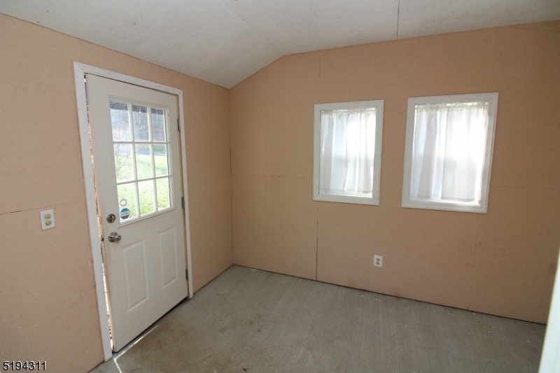 172 Musconetcong River Road Property Photo 11