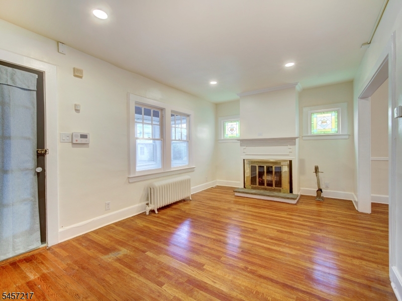 161 Franklin Ter Property Photo 5