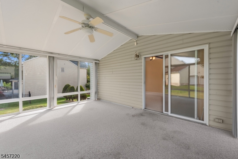 4 Hawthorn Dr Property Photo 25