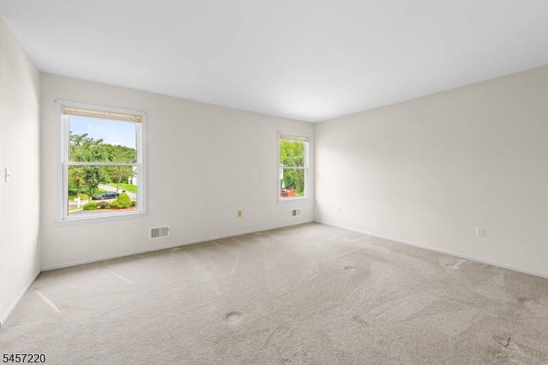 4 Hawthorn Dr Property Photo 30