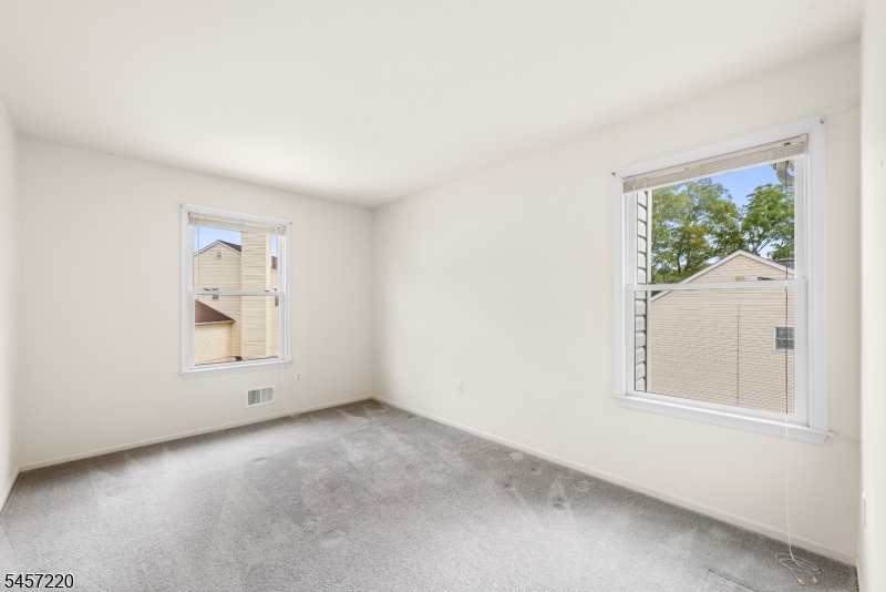 4 Hawthorn Dr Property Photo 37